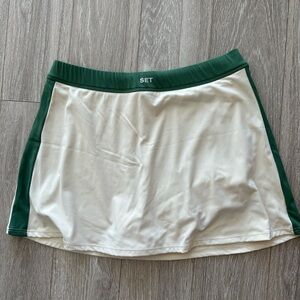 SET Active Green and White Mini Skirt
